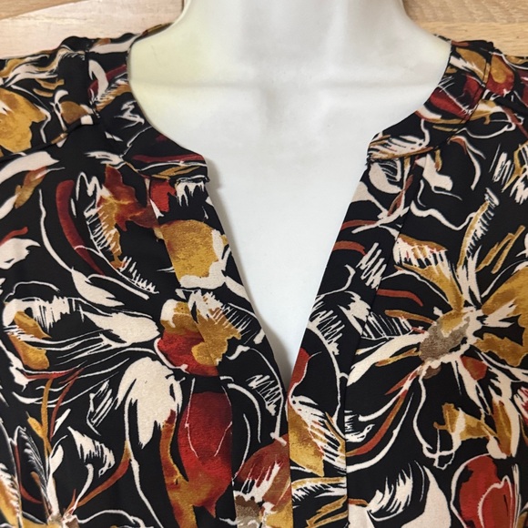 NEW Floral Print Women's Top - Black, Red, Yellow - Picture 3 of 16